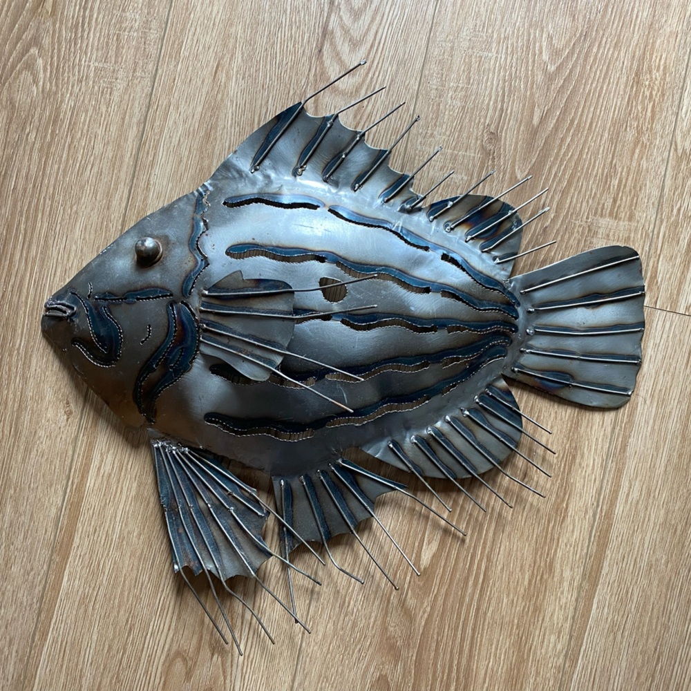 2/90 Large Metal Fish Wall Art Decor